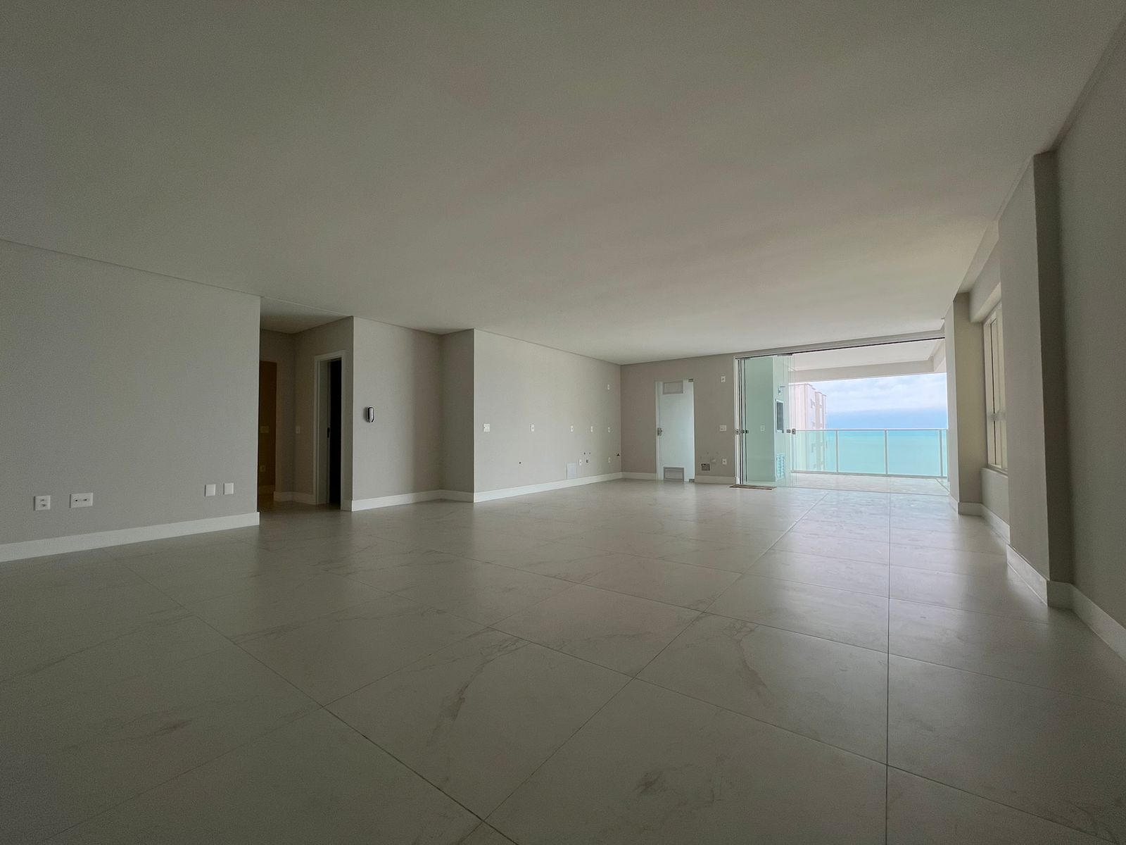  - Apartamento com vista para o mar à venda com 197m² por R$ 4.290.000,00