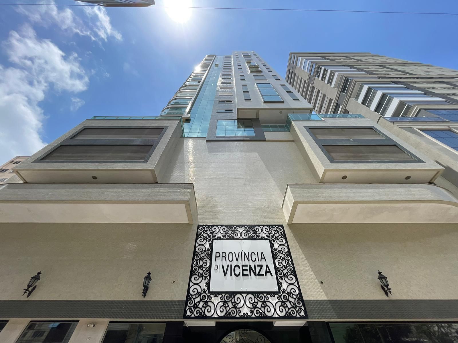 Apartamento, 4 quartos, 193 m² - Foto 1