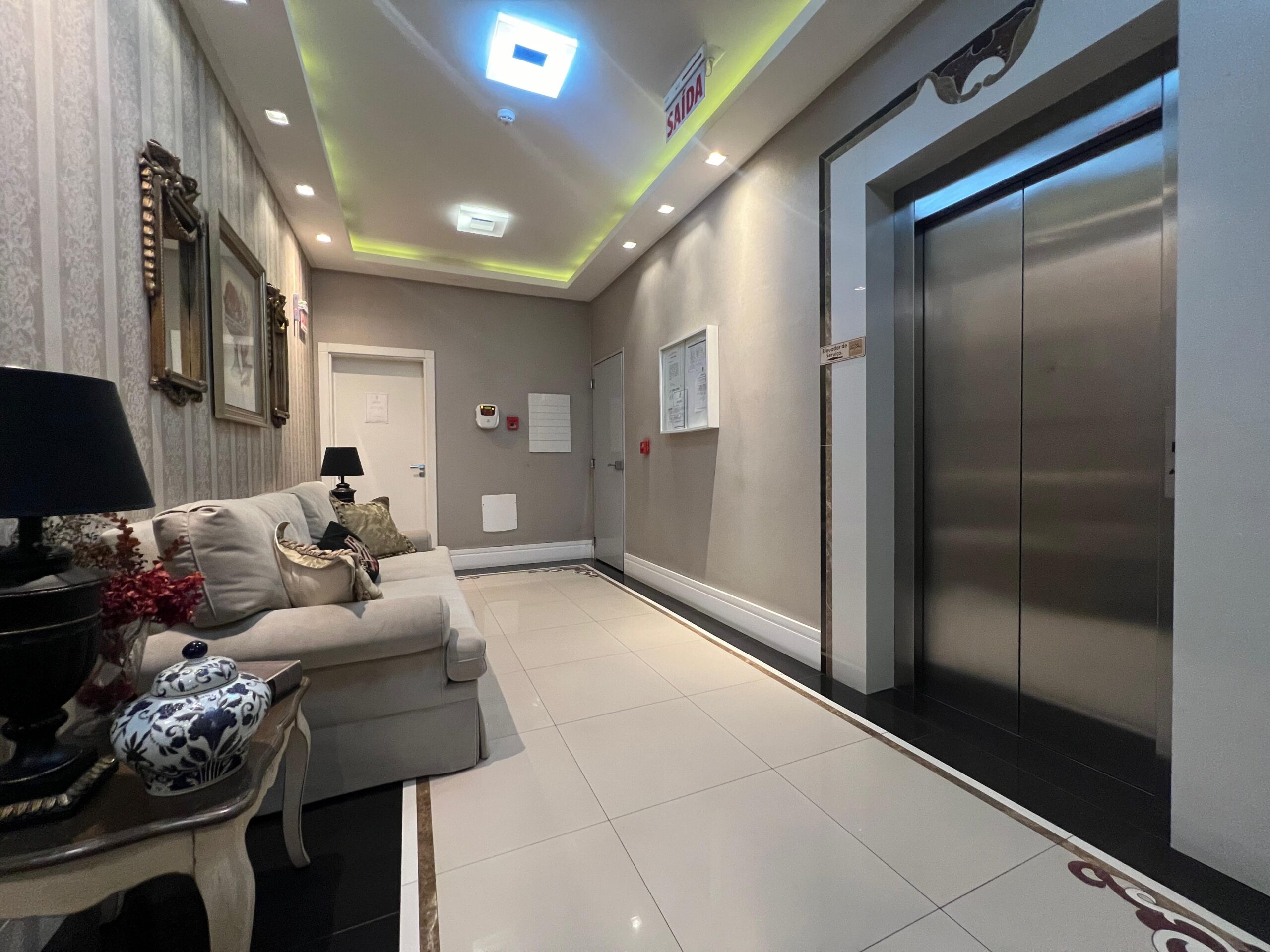  - Apartamento à venda com 185m² por R$ 3.500.000,00
