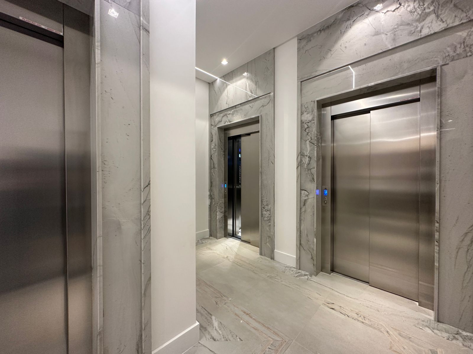  - Apartamento com vista para o mar à venda com 157m² por R$ 3.400.000,00