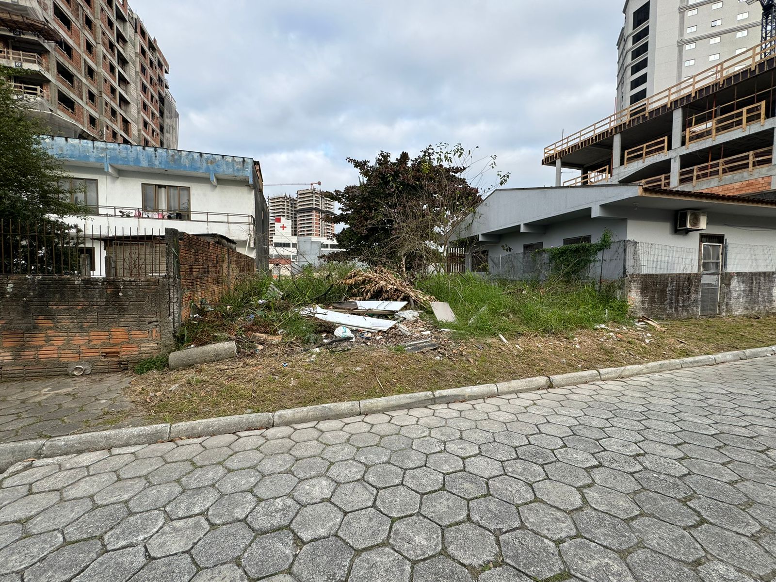 Terreno, 261 m² - Foto 2
