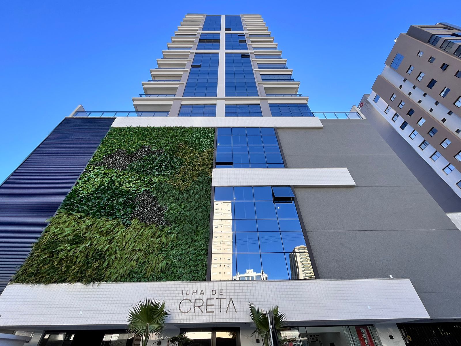 Apartamento à venda com 114m² por R$ 1.750.000,00 - Invicta Itapema - Assessoria Imobiliária