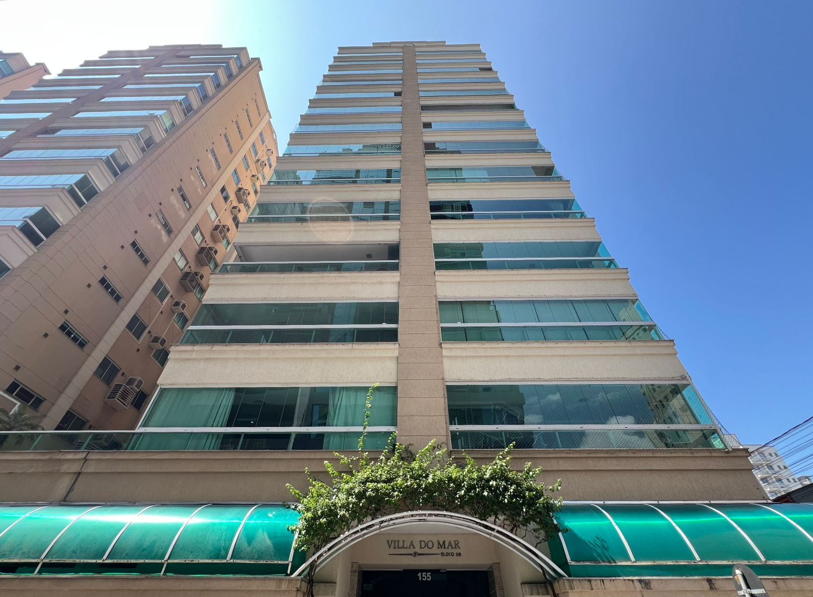 Apartamento à venda com 130m² por R$ 2.690.000,00 - Invicta Itapema - Assessoria Imobiliária