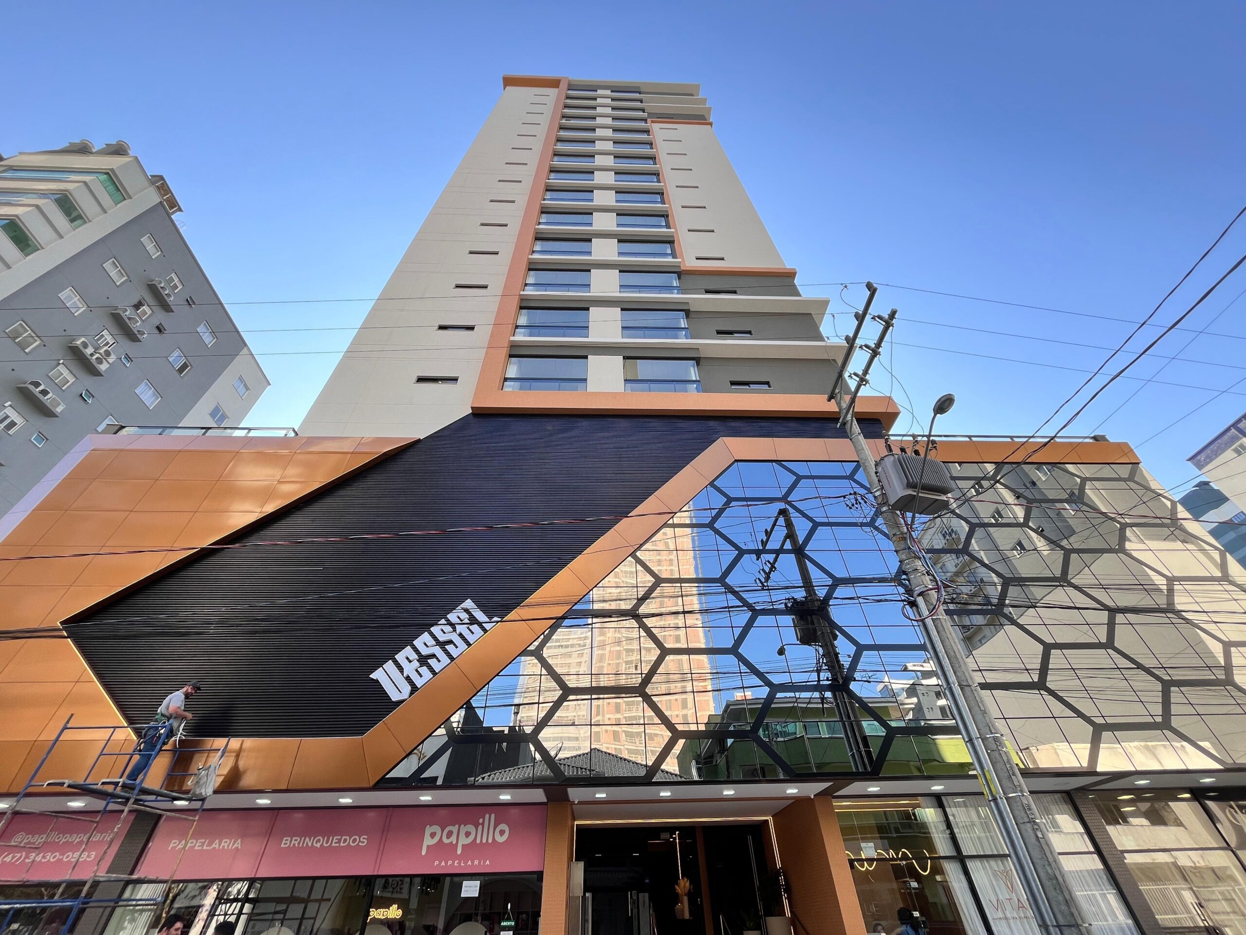 Apartamento à venda com 118m² por R$ 1.810.000,00 - Invicta Itapema - Assessoria Imobiliária