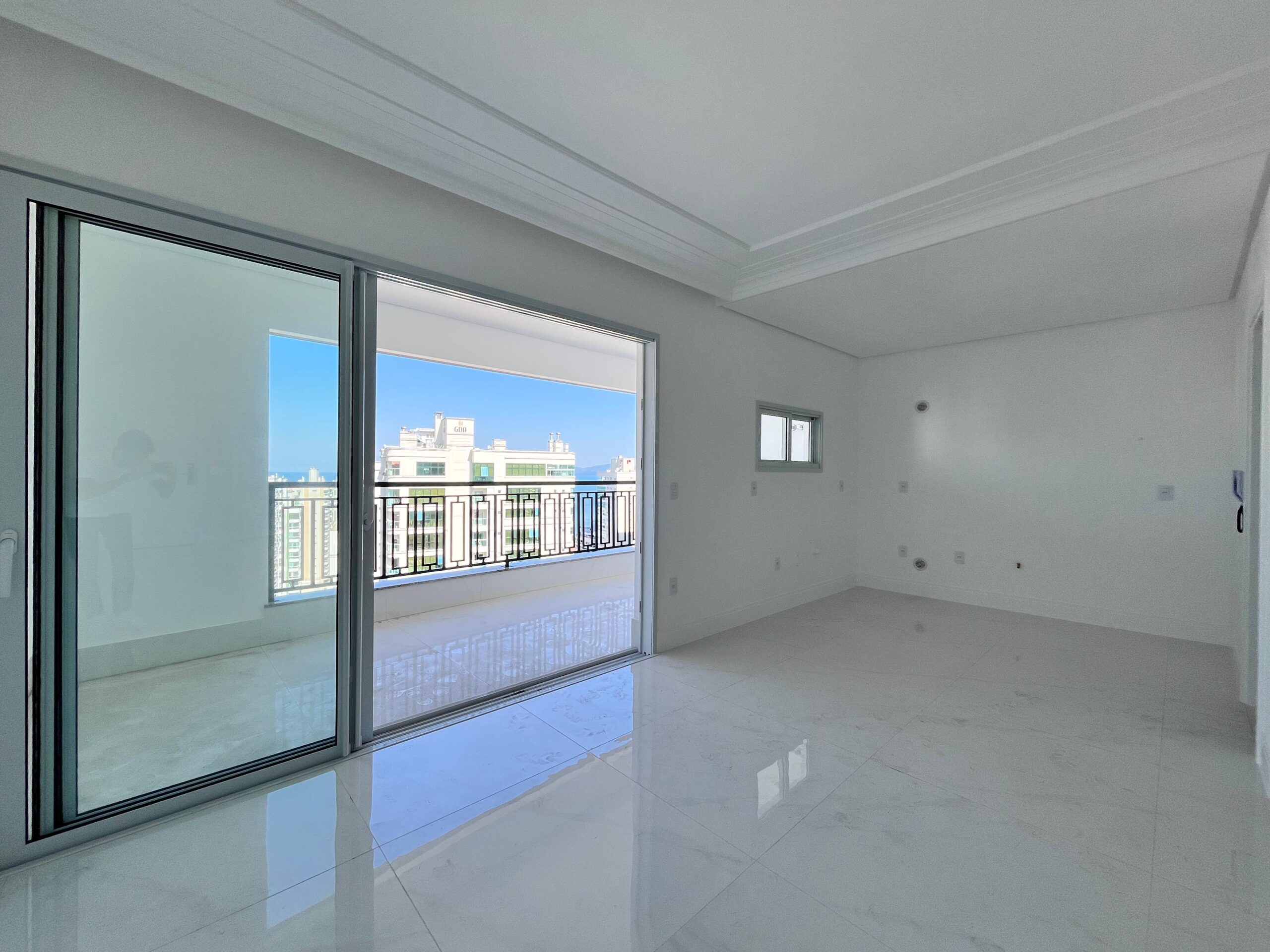  - Apartamento à venda com 160m² por R$ 2.798.000,00