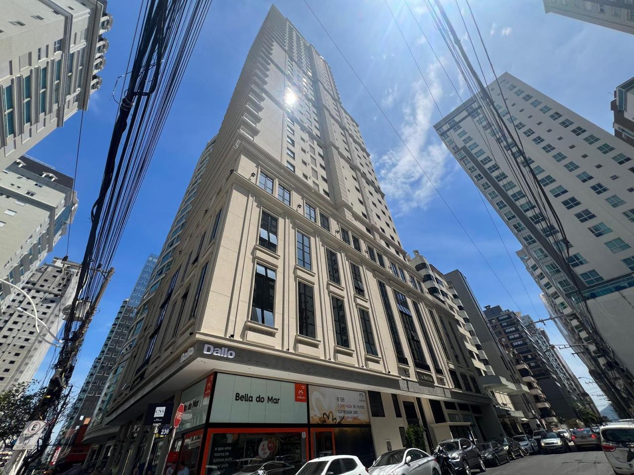 Apartamento com vista para o mar à venda com 225m² por R$ 4.500.000,00 - Invicta Itapema - Assessoria Imobiliária