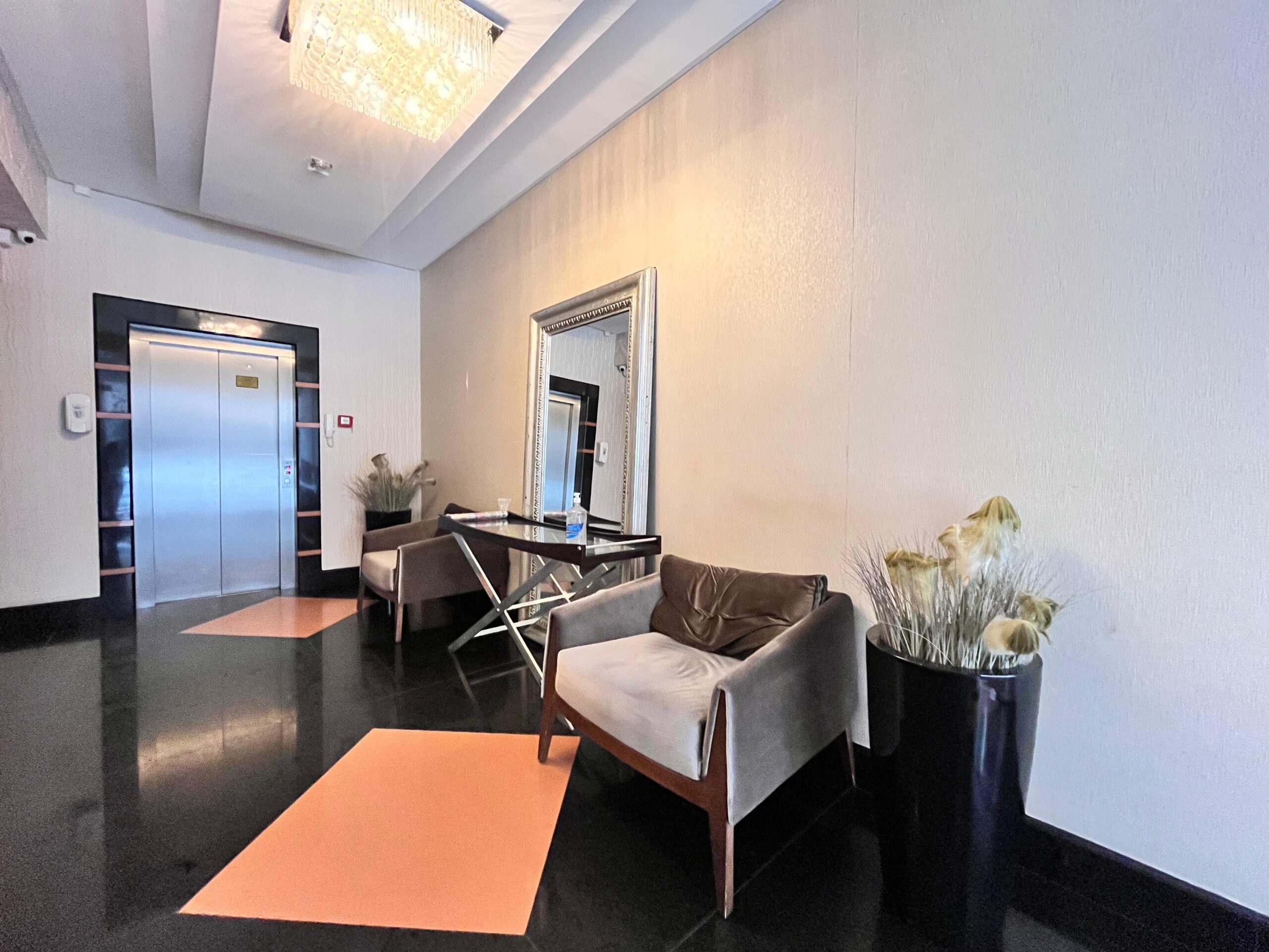  - Apartamento com vista para o mar à venda com 142m² por R$ 1.950.000,00