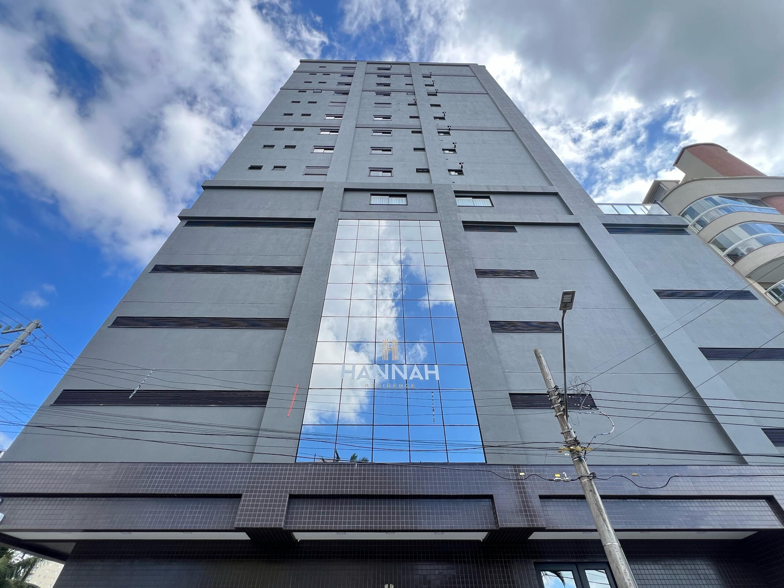 Apartamento com vista para o mar à venda com 112m² por R$ 2.900.000,00 - Invicta Itapema - Assessoria Imobiliária