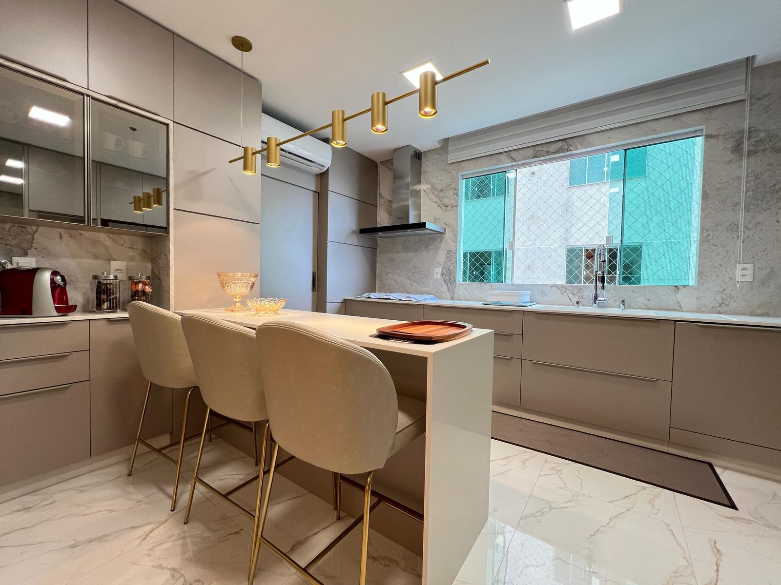 Apartamento à venda com 5 quartos, 352.00m² - Centro,Itapema