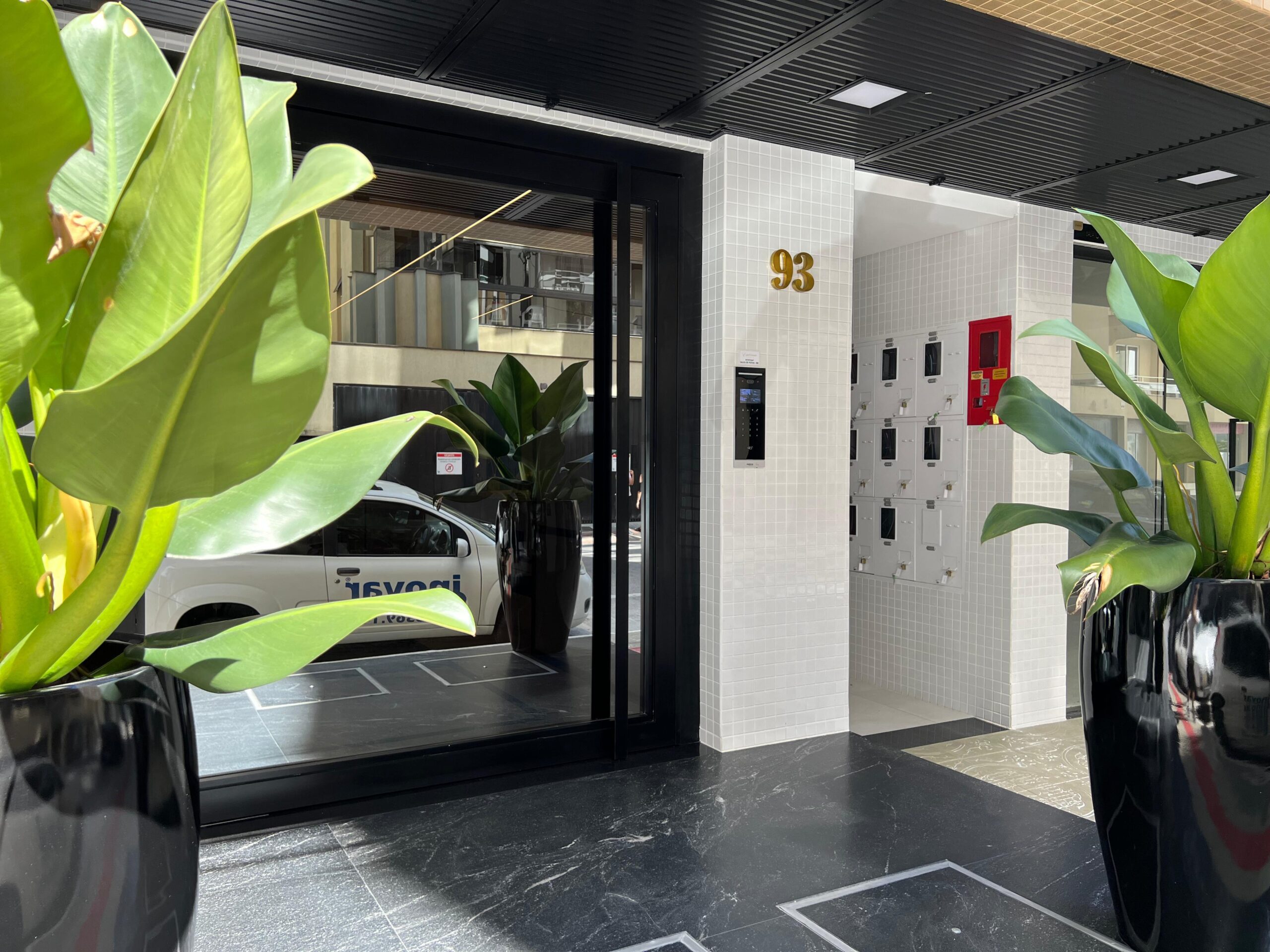  - Apartamento com vista para o mar à venda com 129.31m² por R$ 2.550.000,00