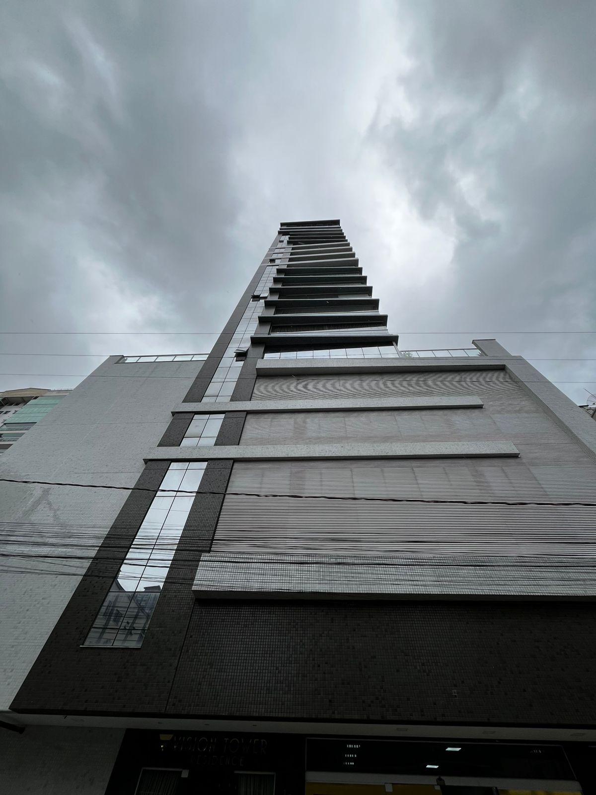 Apartamento com vista para o mar à venda com 161m² por R$ 2.890.000,00 - Invicta Itapema - Assessoria Imobiliária