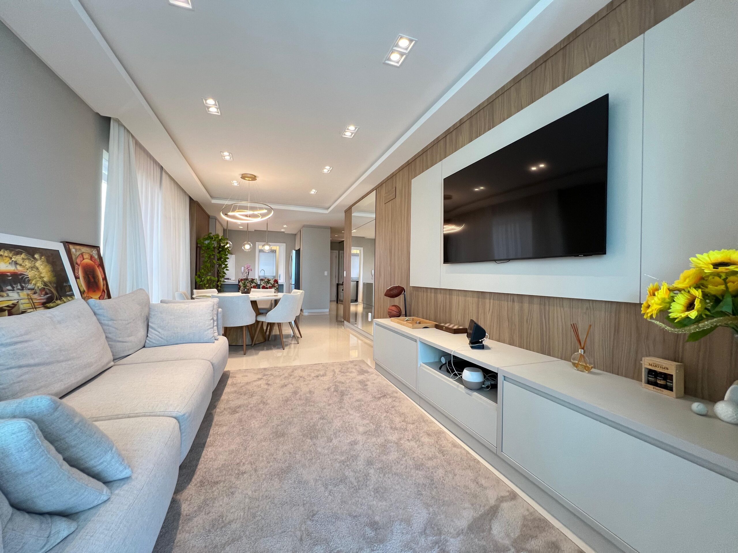 Apartamento à venda em Itapema, Meia Praia, com 4 quartos, 145.79m² - Invicta Itapema - Assessoria Imobiliária
