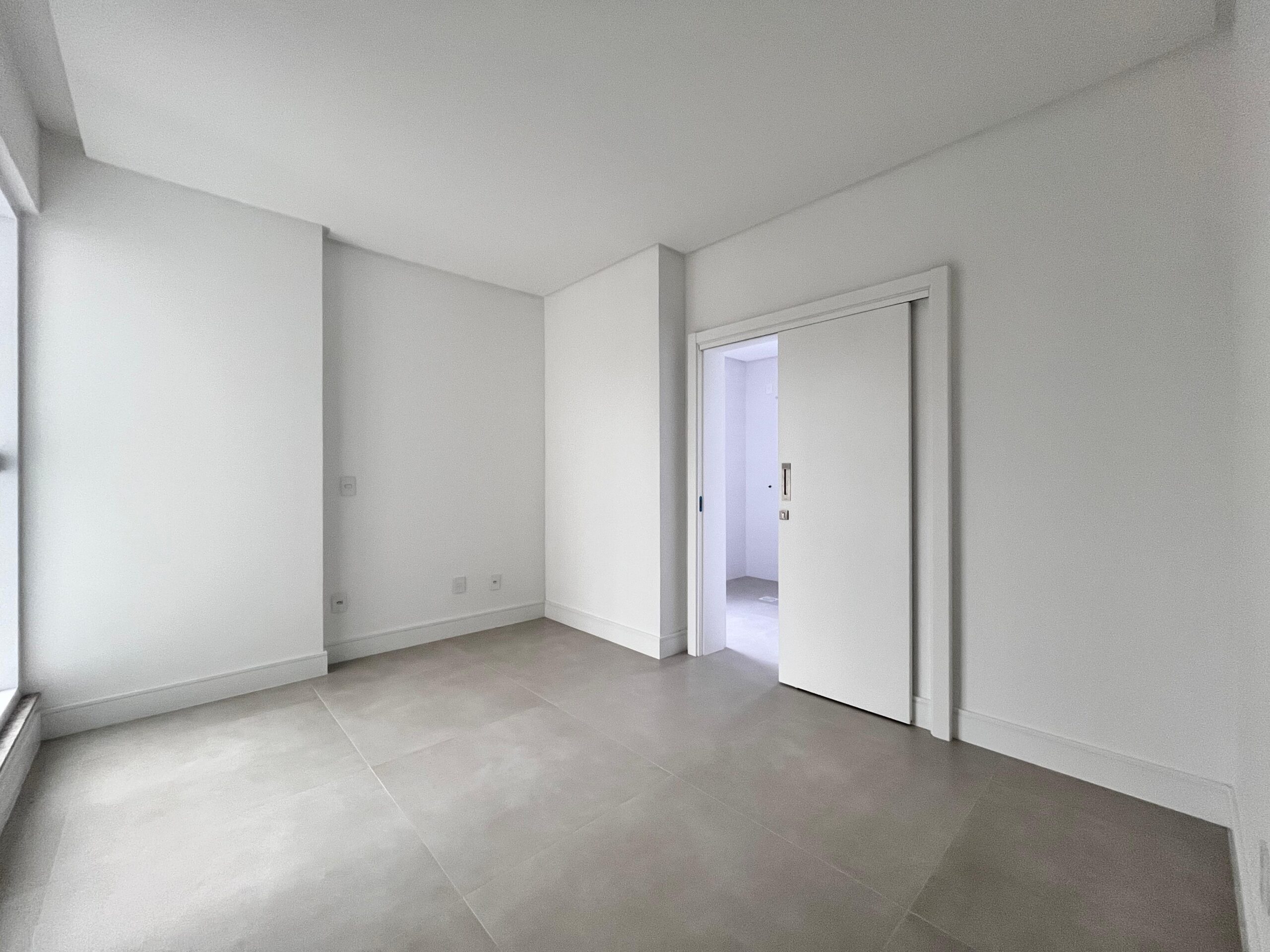  - Apartamento à venda com 175m² por R$ 2.220.000,00