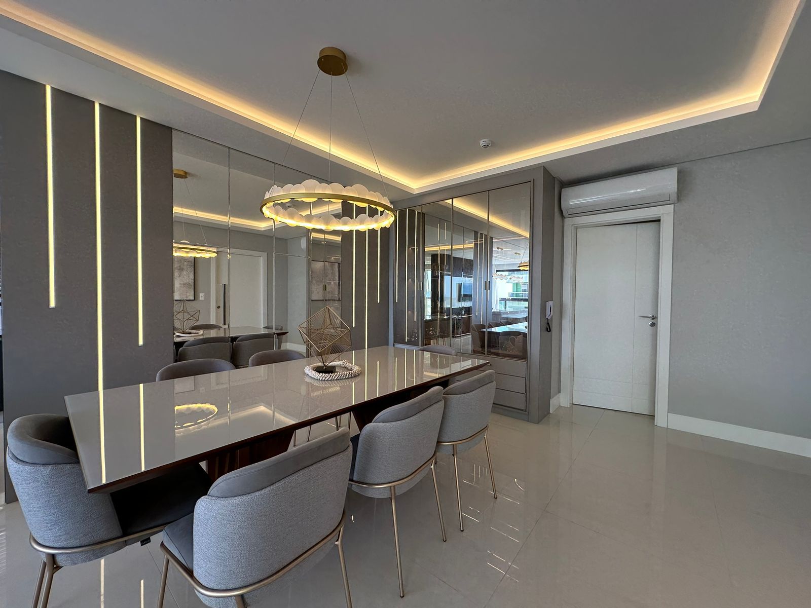 - Apartamento com vista para o mar à venda com 187m² por R$ 4.900.000,00