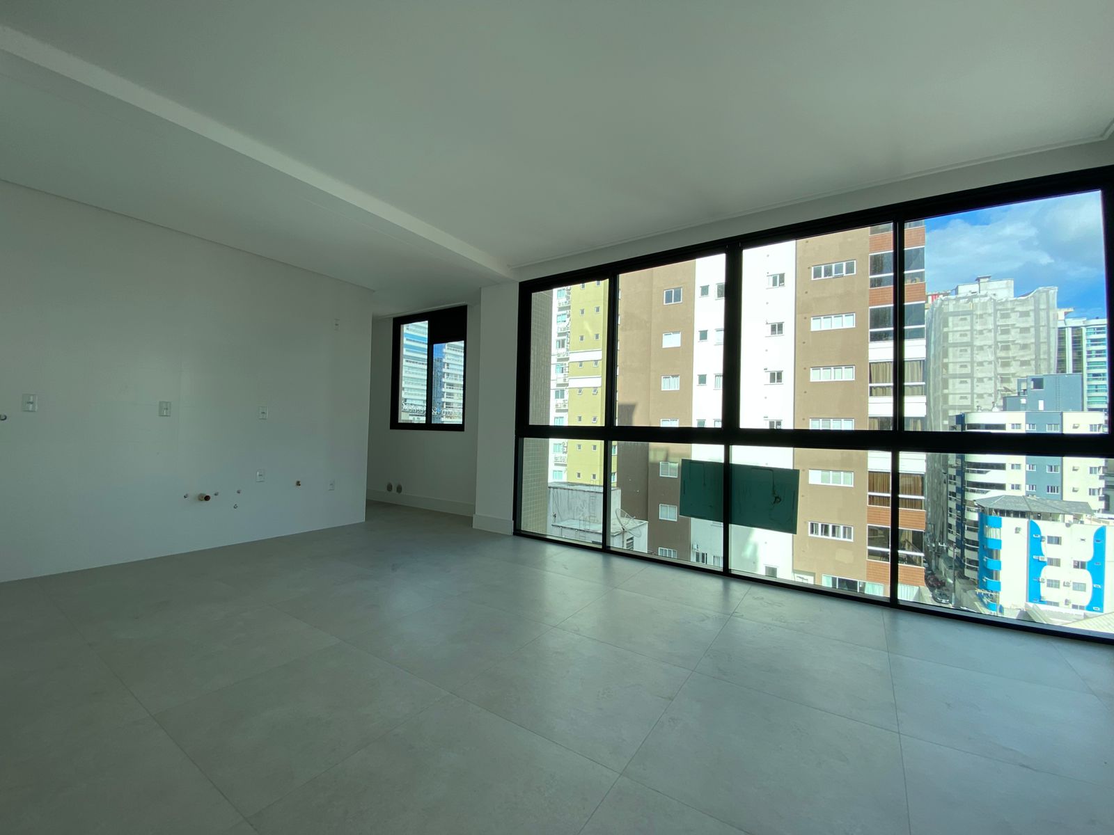  - Apartamento com vista para o mar à venda com 131m² por R$ 1.950.000,00