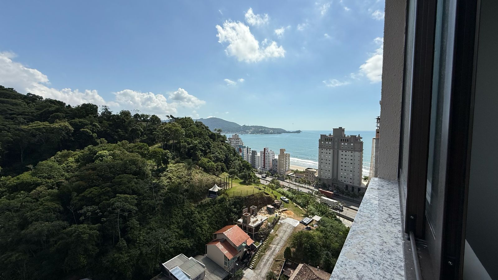  - Apartamento com vista para o mar à venda com 67.83m² por R$ 850.000,00