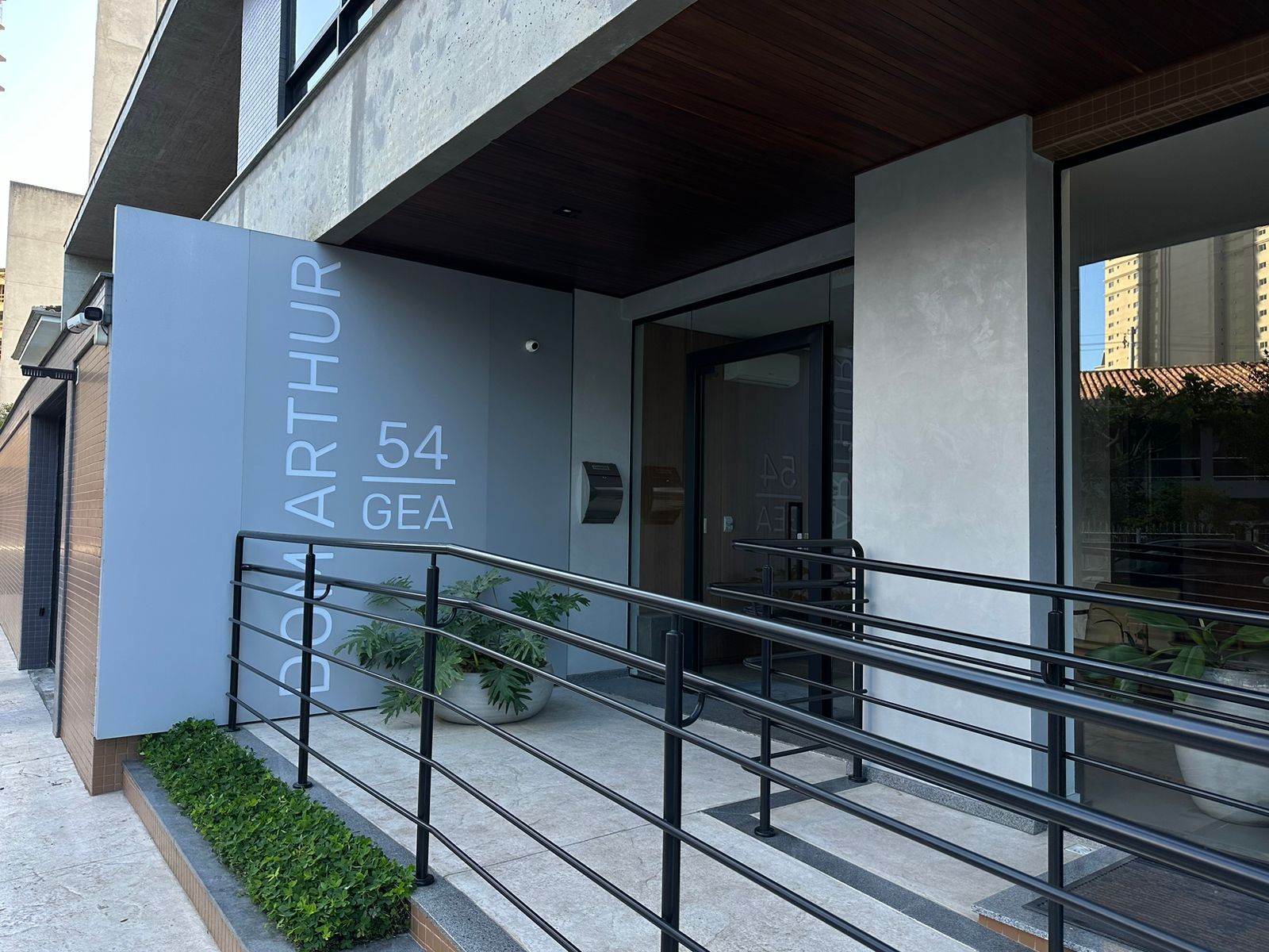  - Apartamento com vista para o mar à venda com 116m² por R$ 1.640.000,00