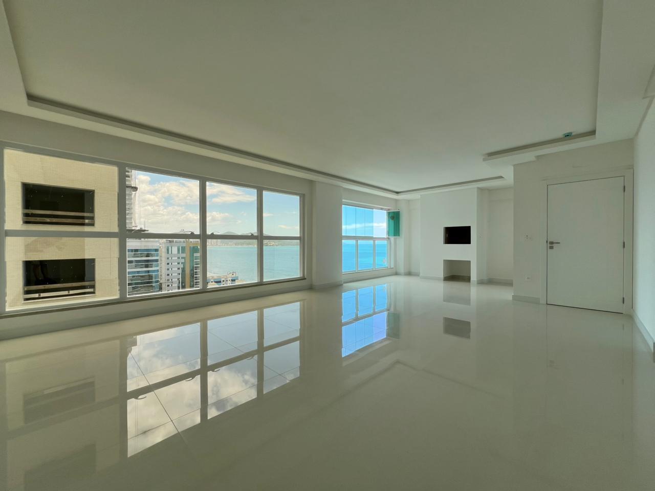  - Apartamento com vista para o mar à venda com 179.5m² por R$ 3.950.000,00
