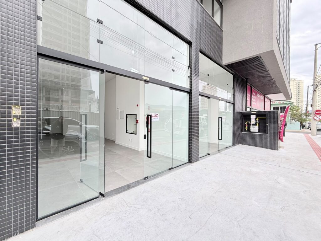Loja-Salão, 65 m² - Foto 1