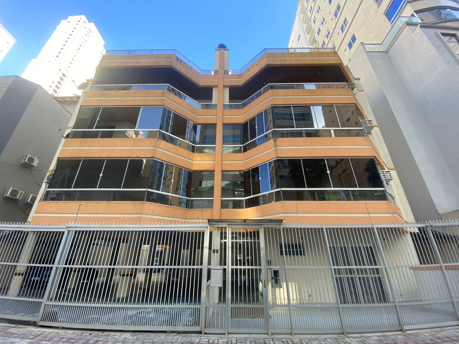 Apartamento à venda com 92m² por R$ 950.000,00 - Invicta Itapema - Assessoria Imobiliária