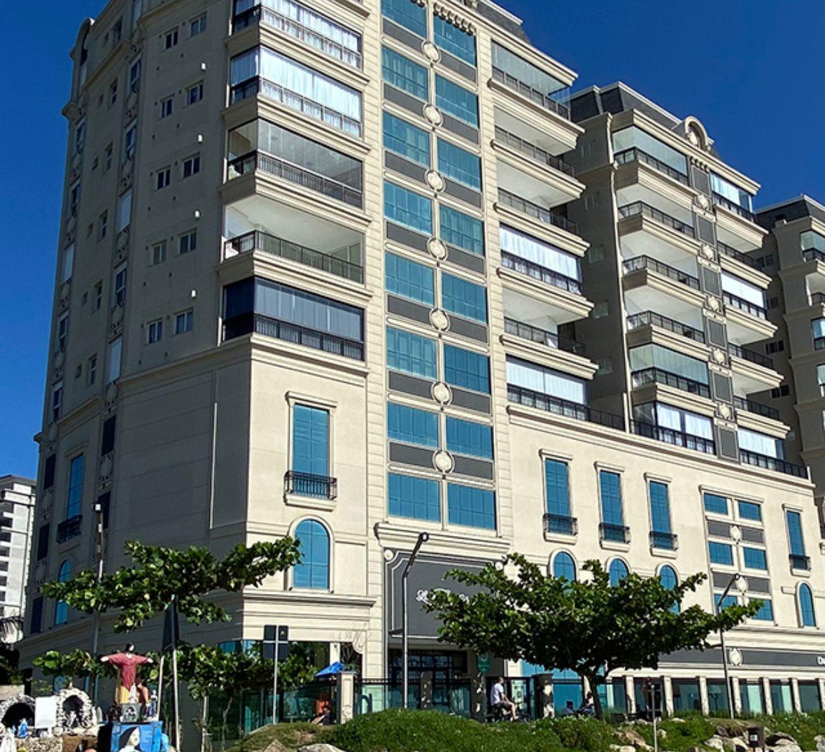 Apartamento com vista para o mar à venda com 140m² por R$ 6.800.000,00 - Invicta Itapema - Assessoria Imobiliária