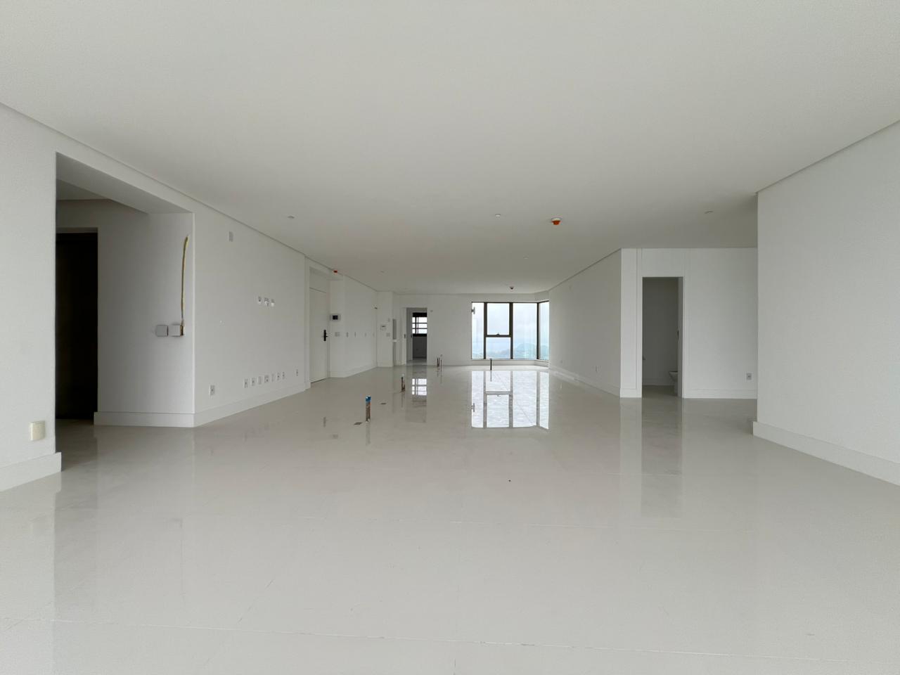  - Apartamento com vista para o mar à venda com 530m² por R$ 26.000.000,00