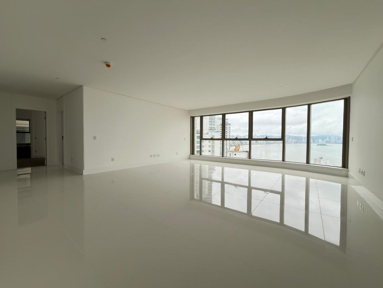  - Apartamento com vista para o mar à venda com 265m² por R$ 8.500.000,00