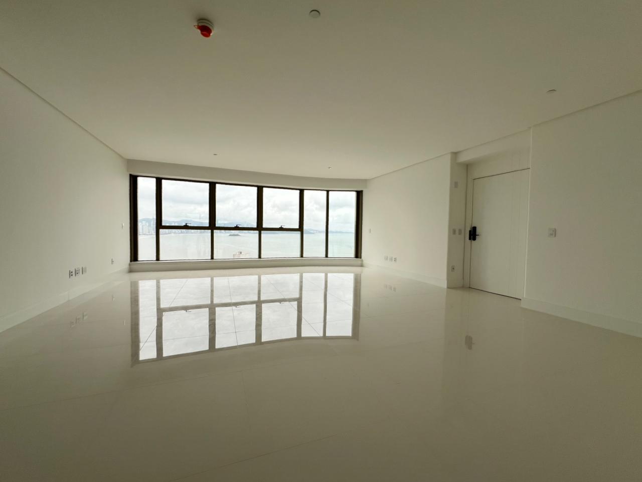  - Apartamento com vista para o mar à venda com 265m² por R$ 8.500.000,00