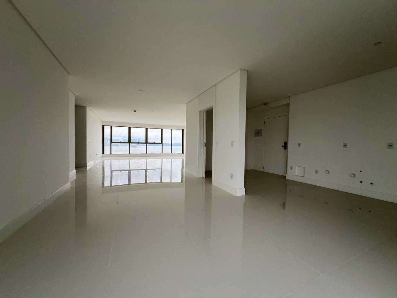  - Apartamento com vista para o mar à venda com 265m² por R$ 8.500.000,00