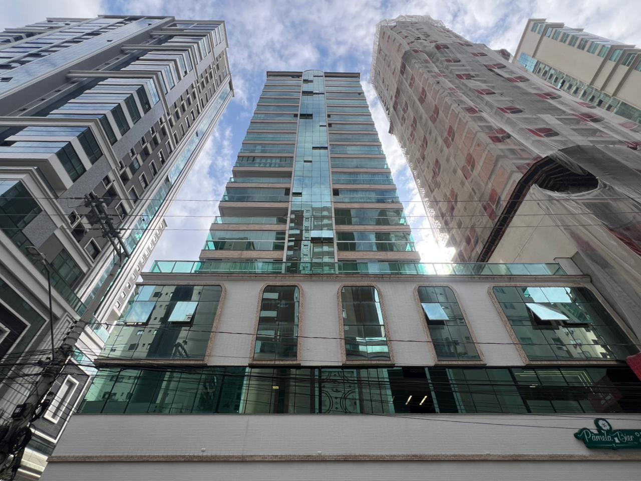 Apartamento à venda com 141m² por R$ 2.265.000,00 - Invicta Itapema - Assessoria Imobiliária