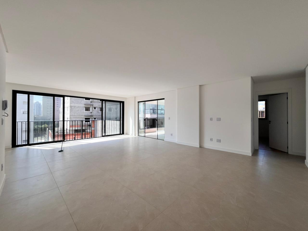 Apartamento, 3 quartos, 145 m² - Foto 4