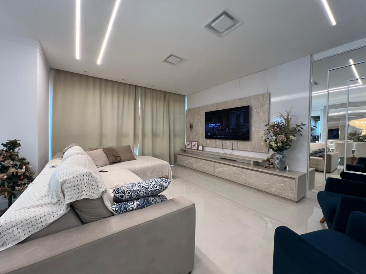  - Apartamento à venda com 130m² por R$ 2.050.000,00
