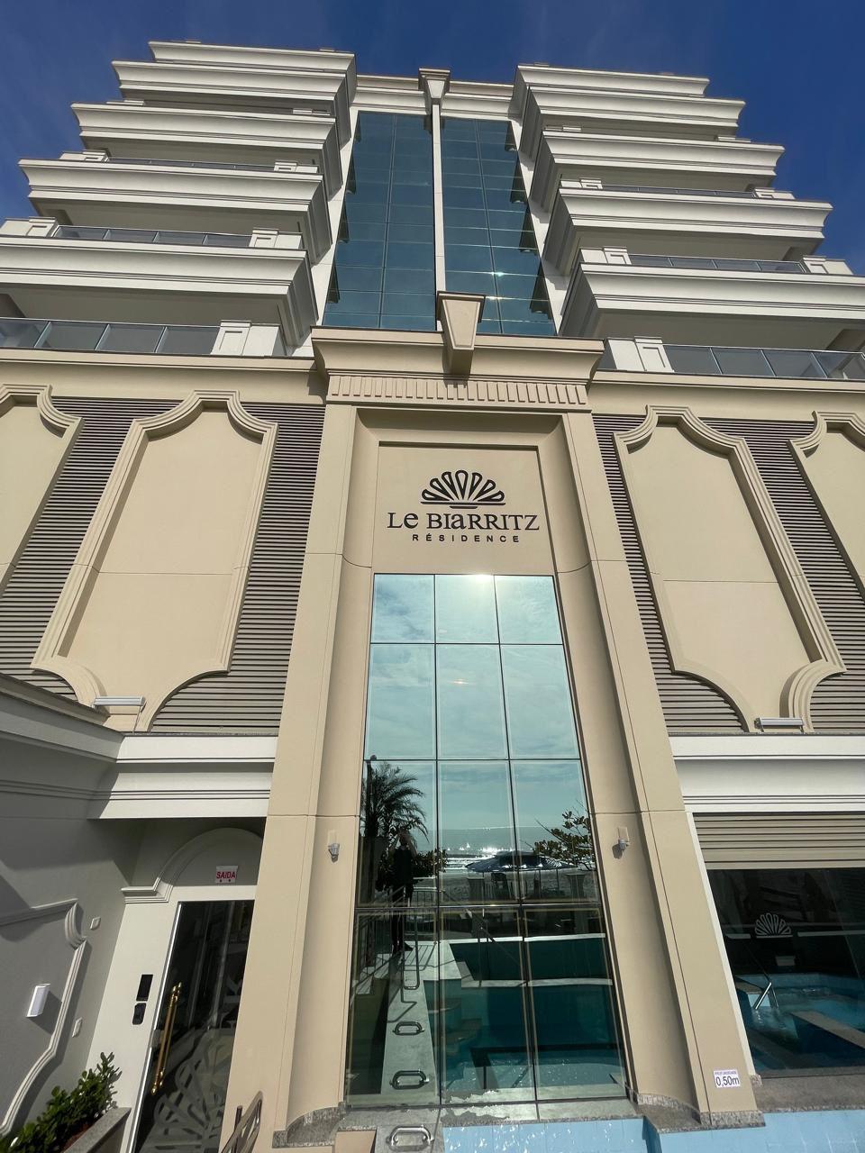 Apartamento com vista para o mar à venda com 192.84m² por R$ 9.500.000,00 - Invicta Itapema - Assessoria Imobiliária