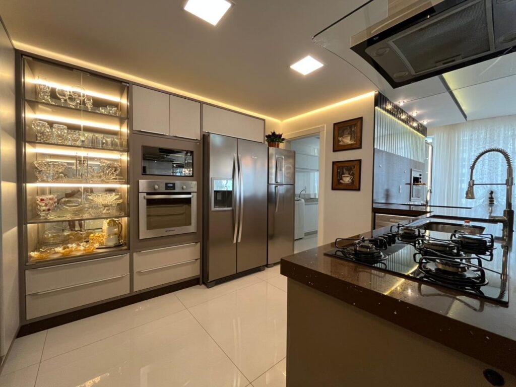 Apartamento, 4 quartos, 229 m² - Foto 10