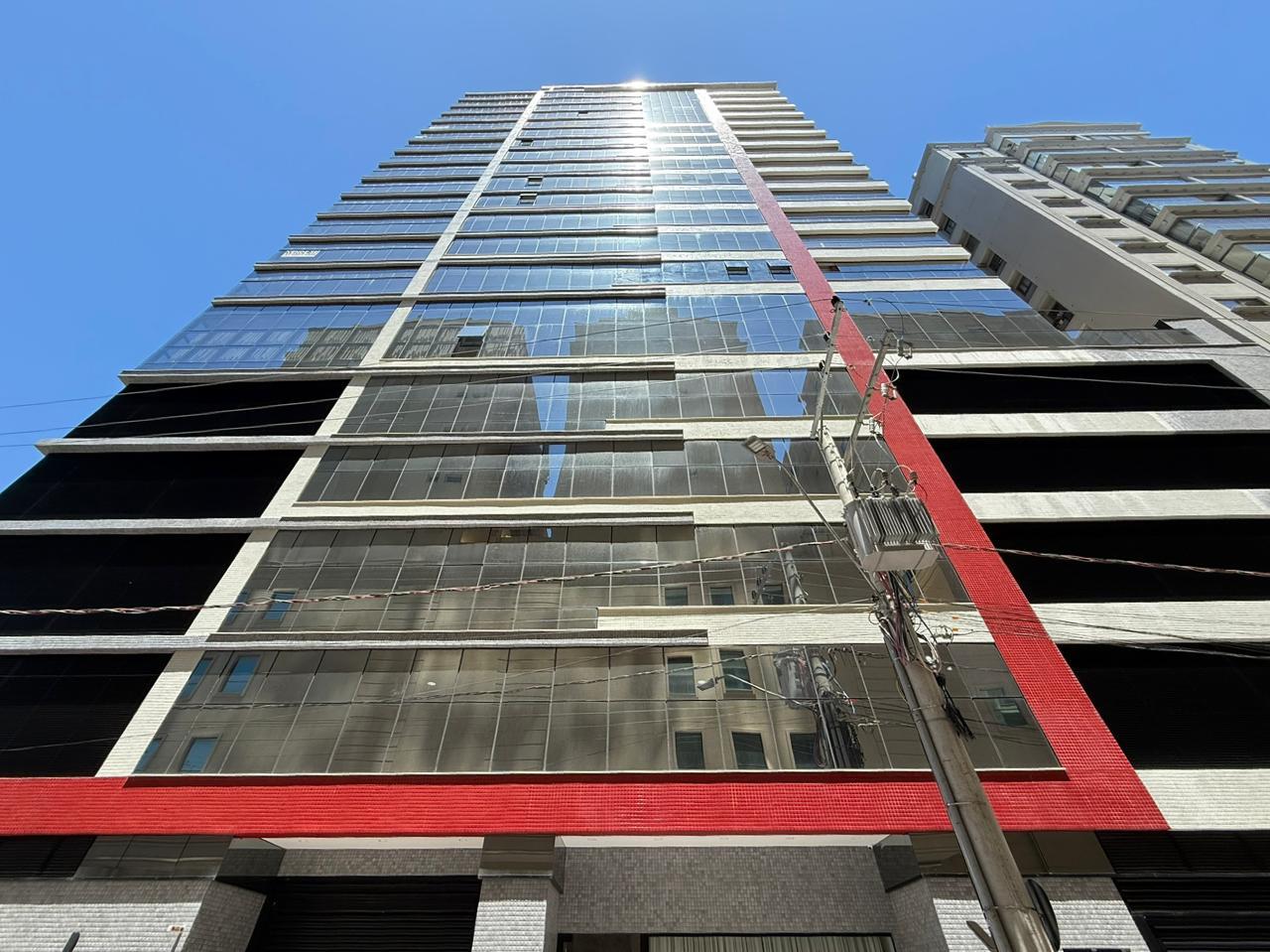 Apartamento com vista para o mar à venda com 163.1m² por R$ 5.450.000,00 - Invicta Itapema - Assessoria Imobiliária