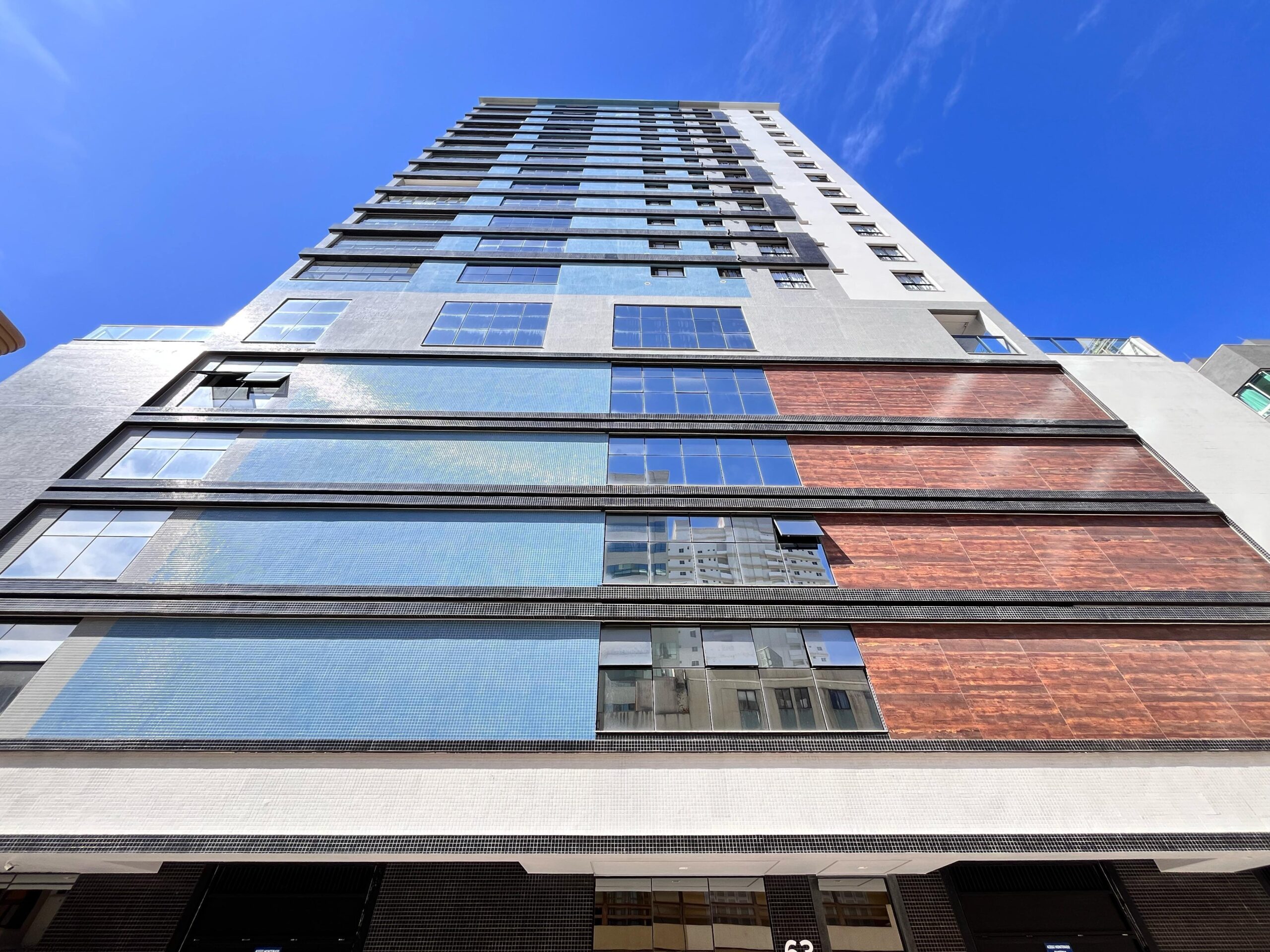 Apartamento com vista para o mar à venda com 185m² por R$ 5.500.000,00 - Invicta Itapema - Assessoria Imobiliária