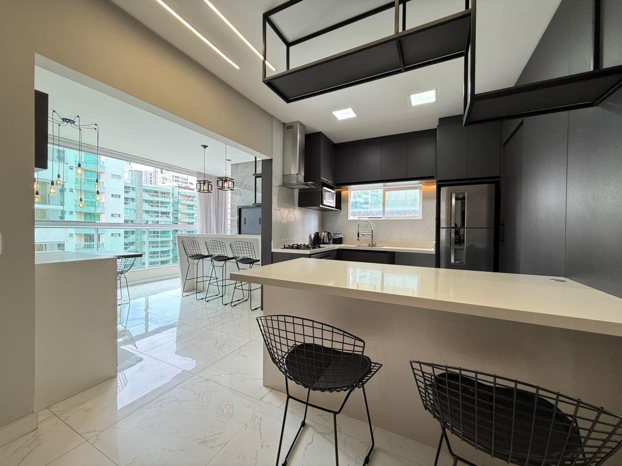 Apartamento à venda com 3 quartos - Meia Praia,Itapema