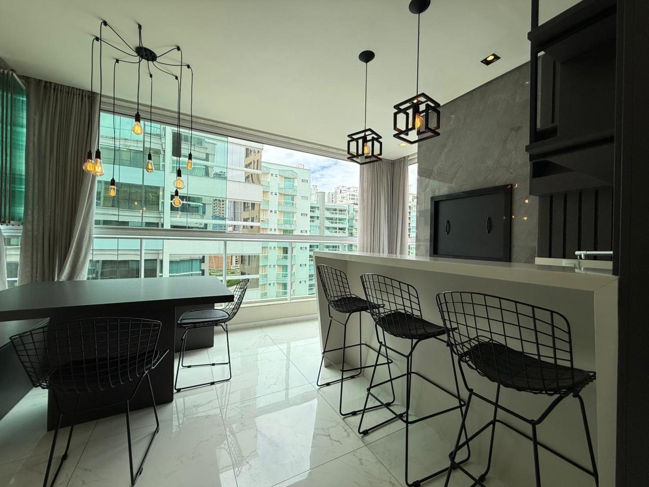 Apartamento à venda com 3 quartos - Meia Praia,Itapema