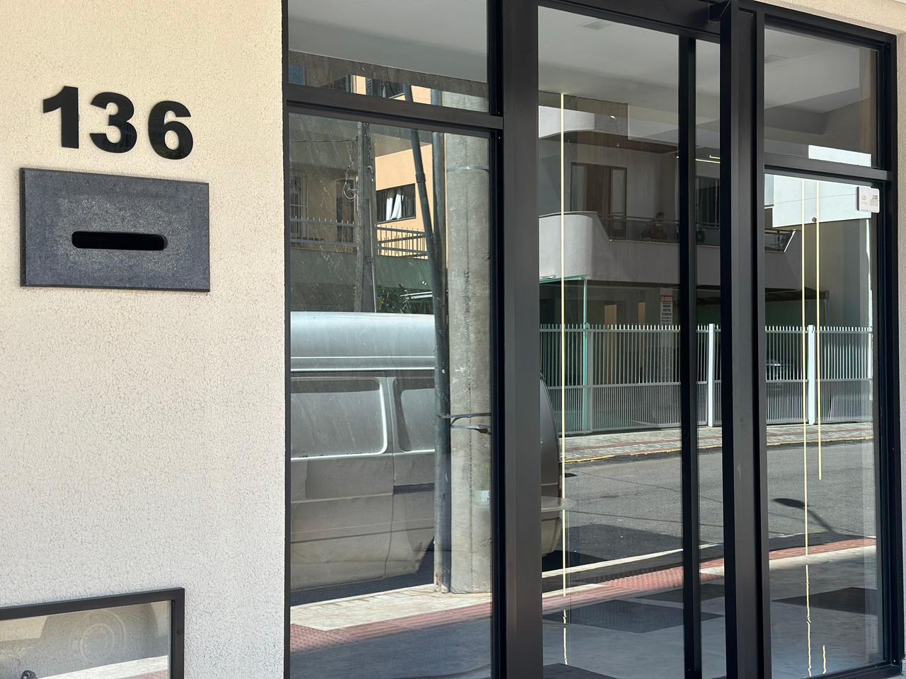  - Apartamento à venda com 115m² por R$ 2.390.000,00