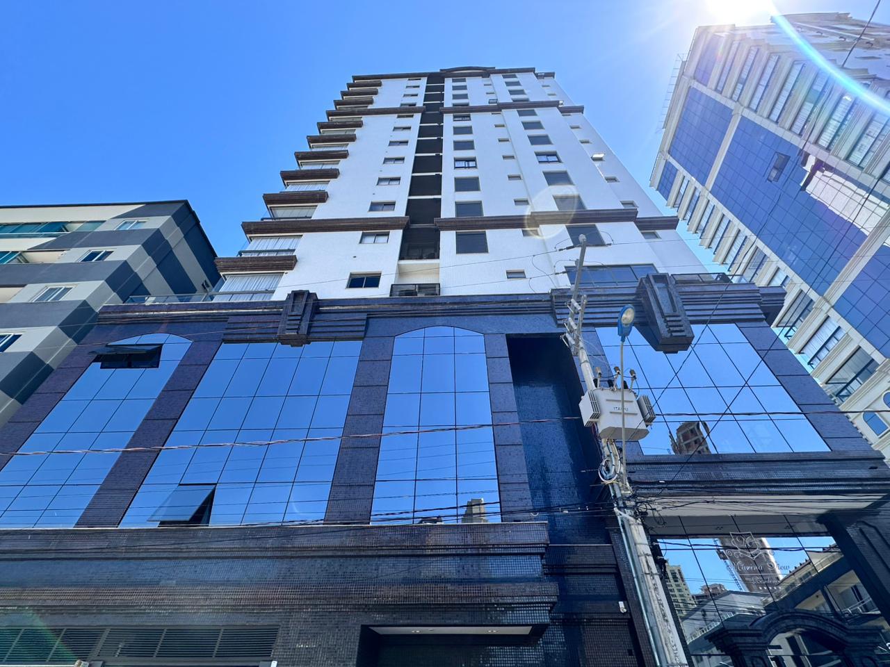 Apartamento, 3 quartos, 138 m² - Foto 1