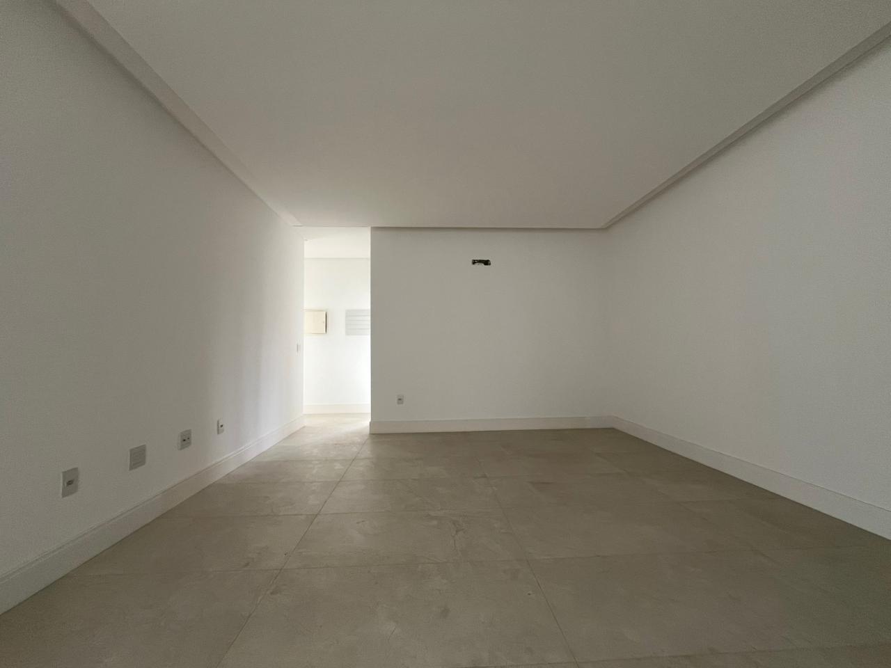 Apartamento à venda com 3 quartos, 131.77m² - Meia Praia,Itapema