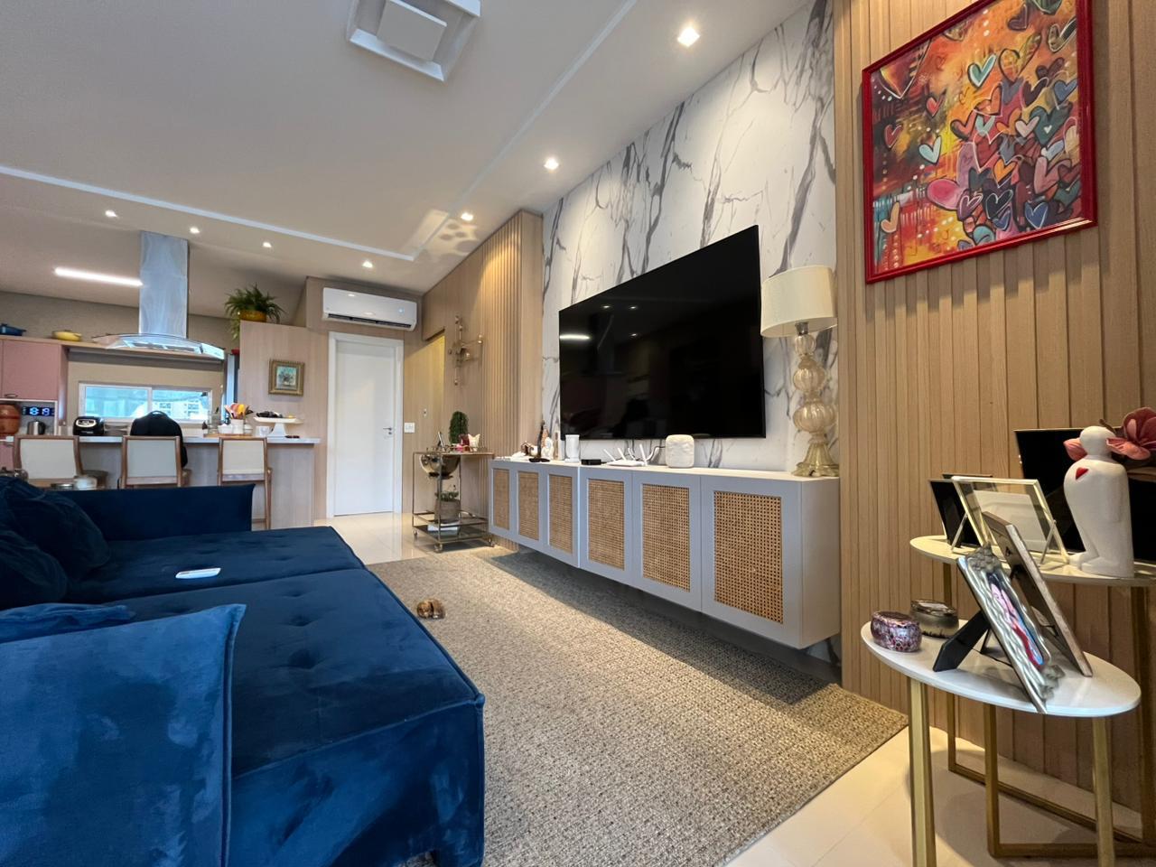 Apartamento à venda com 3 quartos, 145.00m² - Meia Praia,Itapema