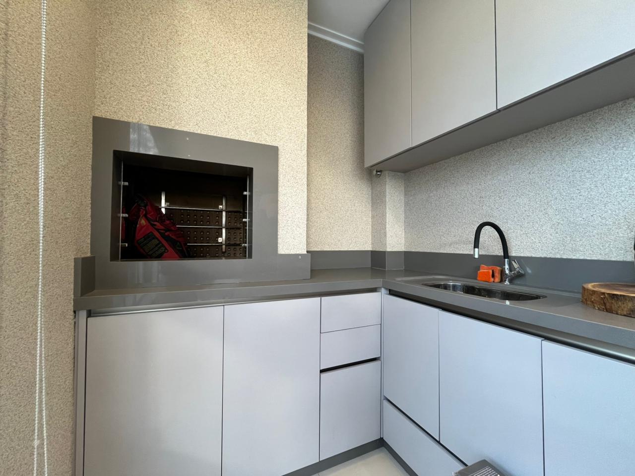  - Apartamento à Venda com 3 Suítes 145m² Privativos  por R$ 1.699.000,00 Meia Praia de Itapema SC