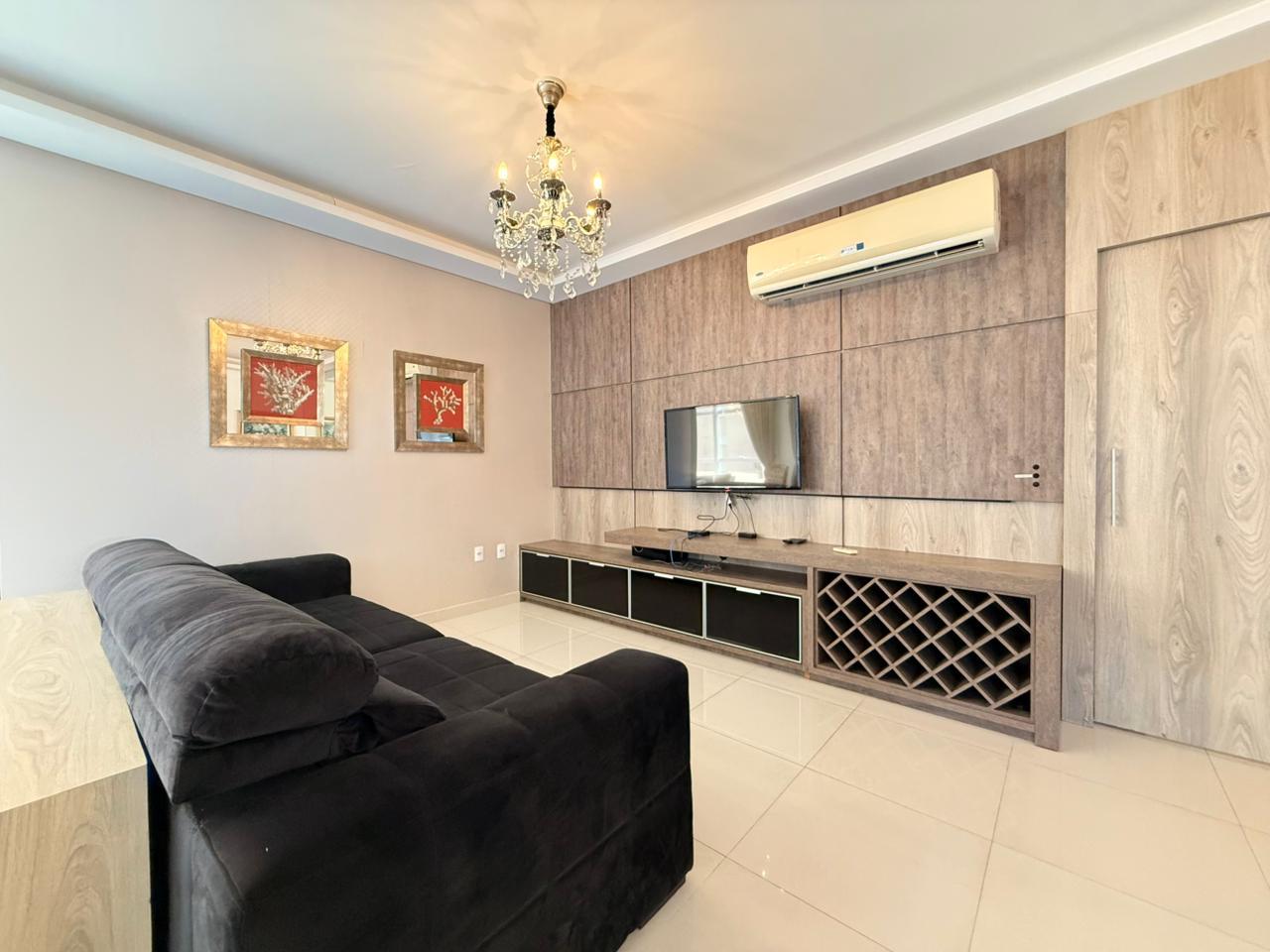  - Apartamento Vista Mar  à Venda com 4 Suítes  197.7m² Privativos  por R$ 2.490.000,00 Meia Praia de Itapema SC