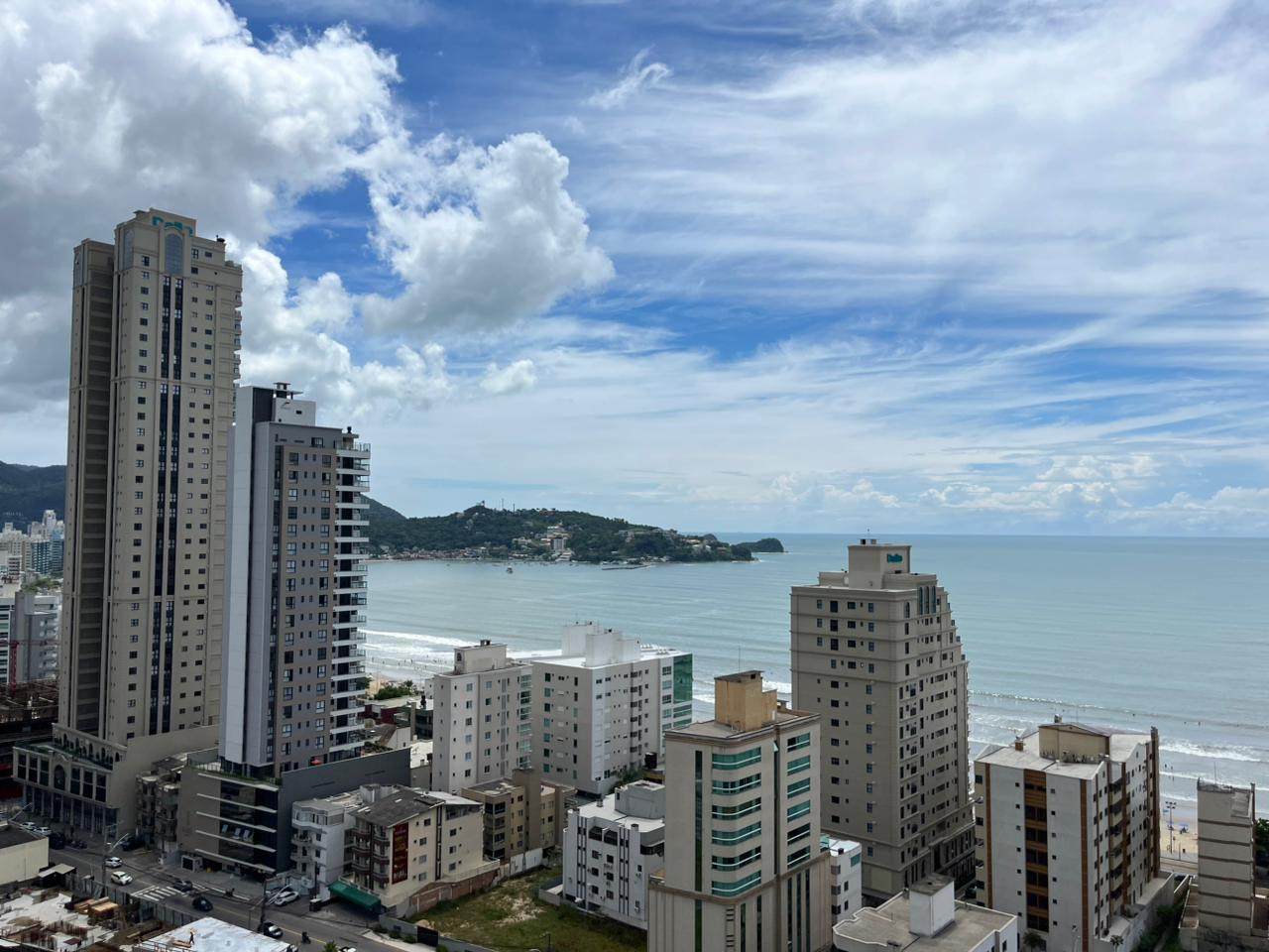 Apartamento à venda com 2 quartos - Tabuleiro dos Oliveiras,Itapema