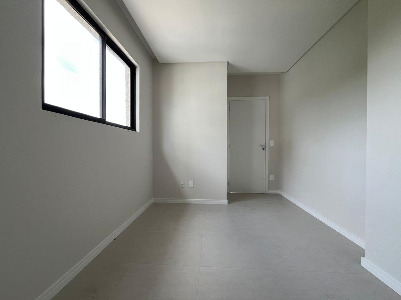  - Apartamento com Vista Mar à Venda com 2 Dormitórios 57.76m² Privativos por R$ 850.000,00 em Itapema SC