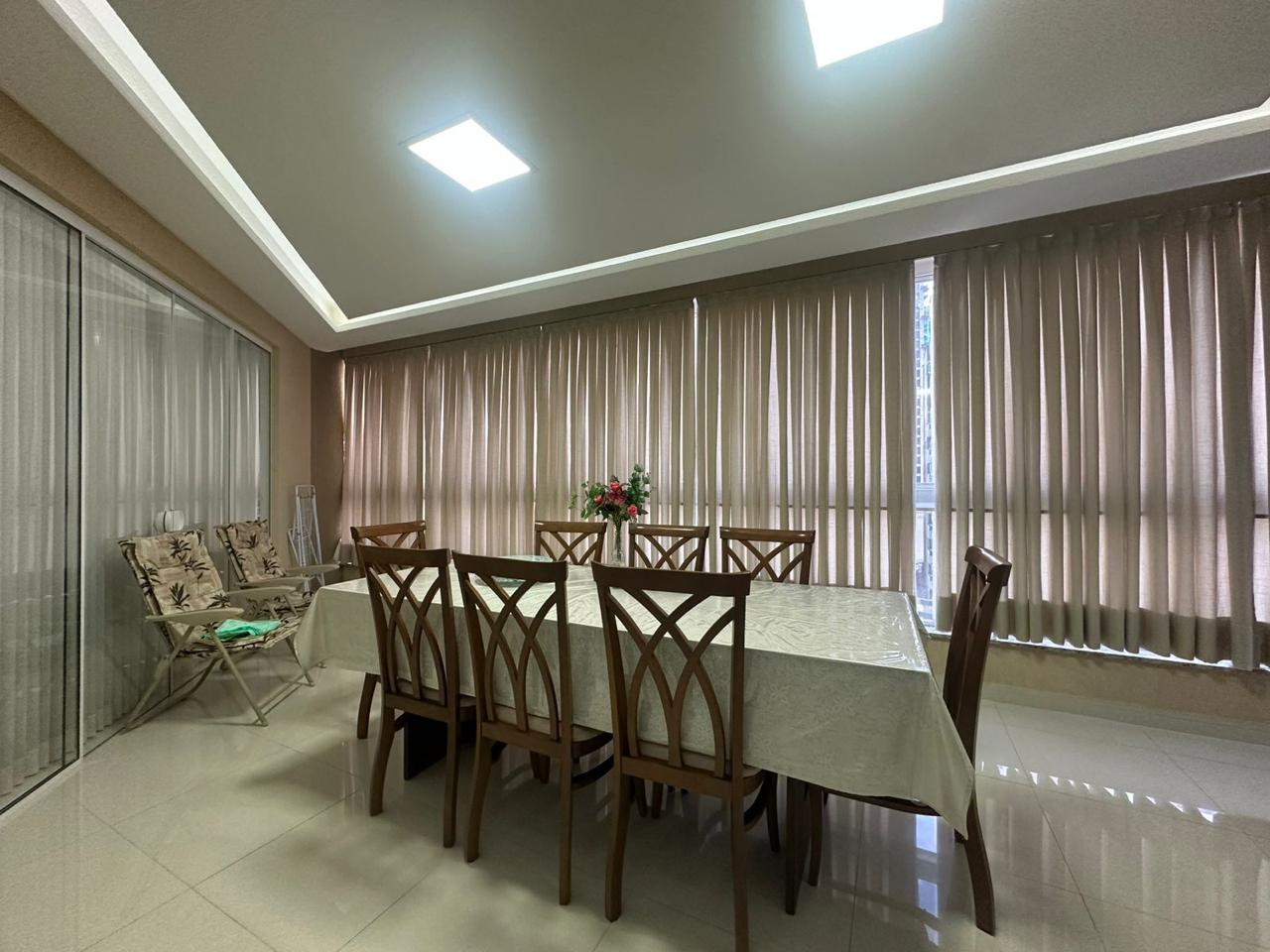 Apartamento à venda com 4 quartos, 197.70m² - Meia Praia,Itapema