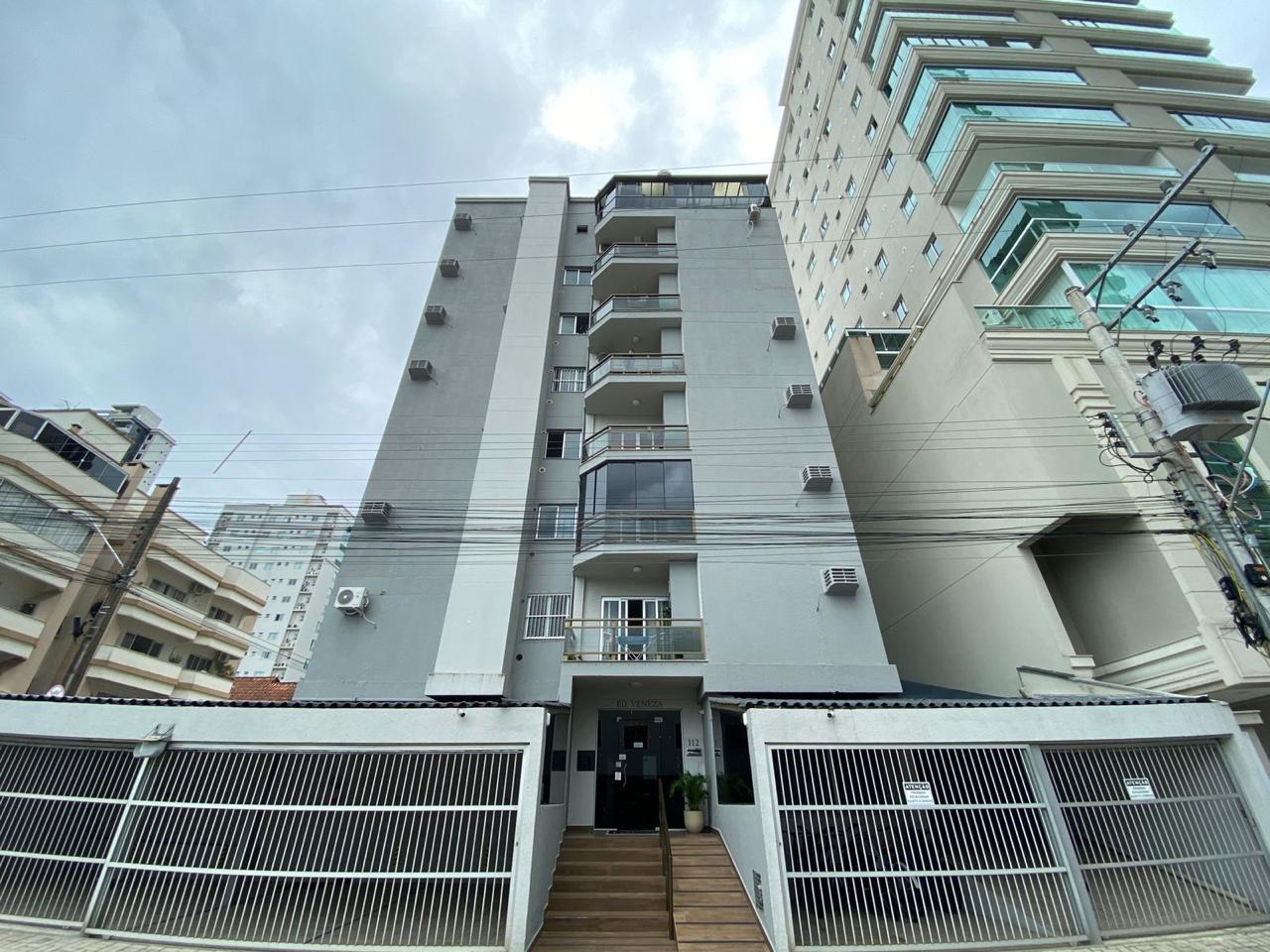 Apartamento à venda com 702m² por R$ 850.000,00 - Invicta Itapema - Assessoria Imobiliária