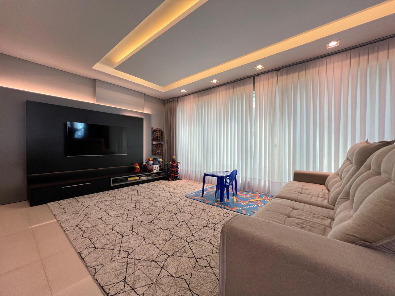  - Apartamento Vista Mar à Venda 4 Suítes Sendo 1 Máster 166m² Privativos por R$ 3.200.000,00 em Meia Praia Itapema SC