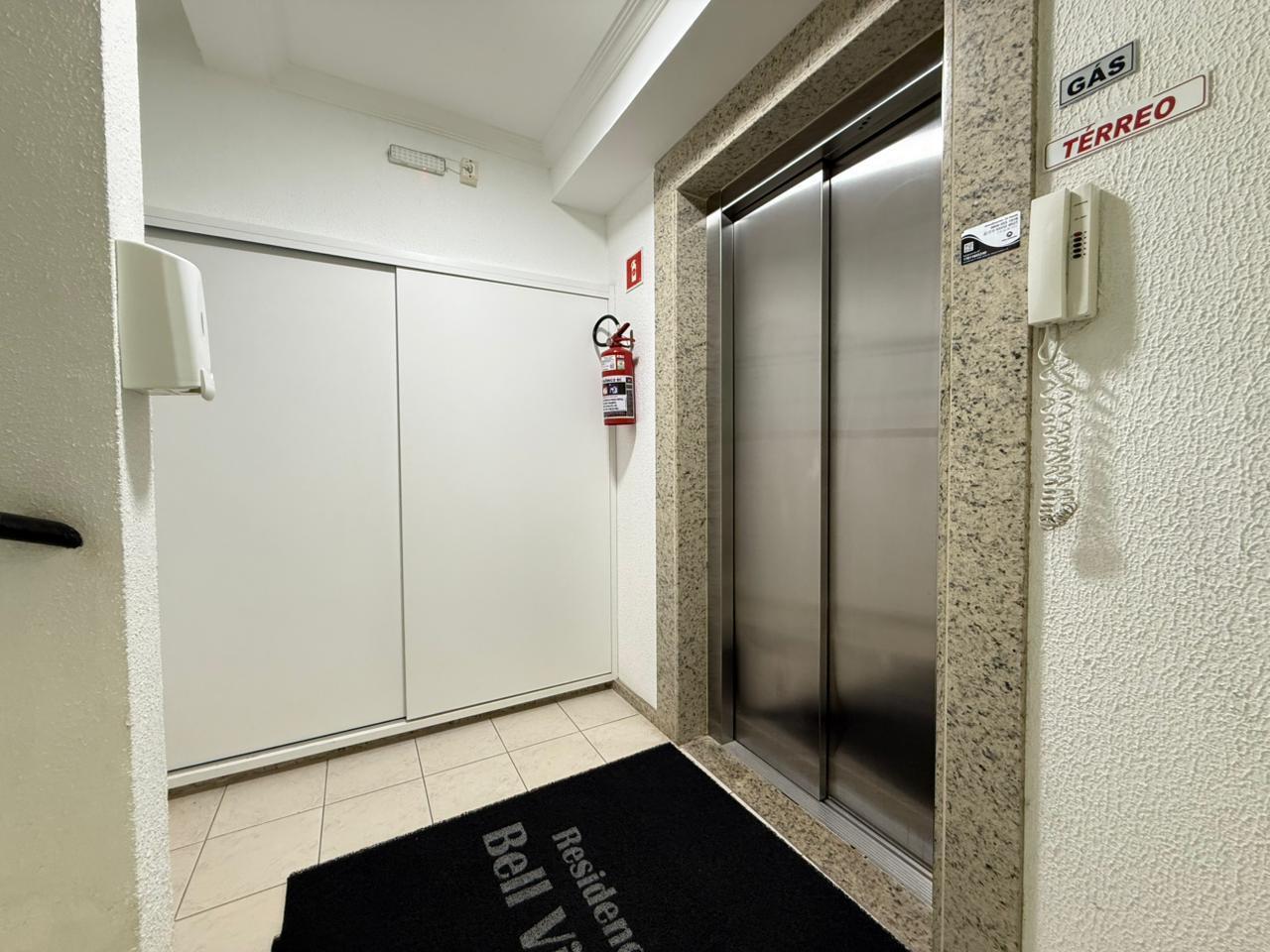 Apartamento à venda com 2 quartos, 100.00m² - Meia Praia,Itapema